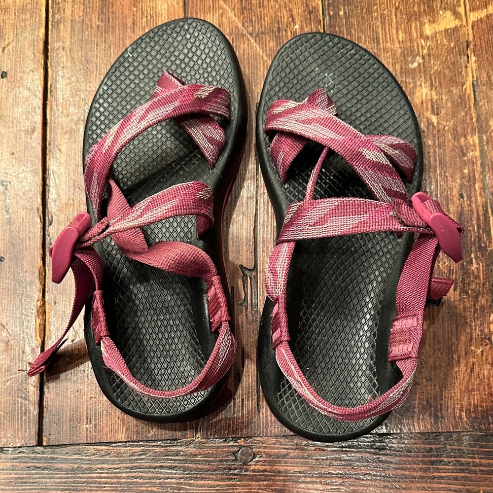 Women's Chaco  Maroon and White Strap Outdoor Sandals. Size 7